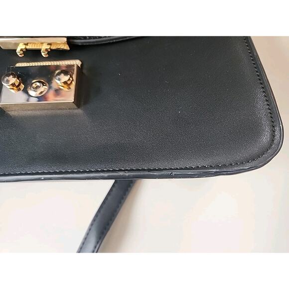 Iman Handbag All Black Croc Emboss and Floral interchageable top - Picture 6 of 6